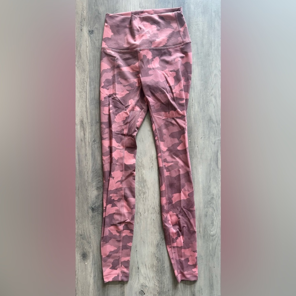 Lululemon Wunder Train High-Rise Tight 28" Heritage 365 Camo Brier Rose Multi